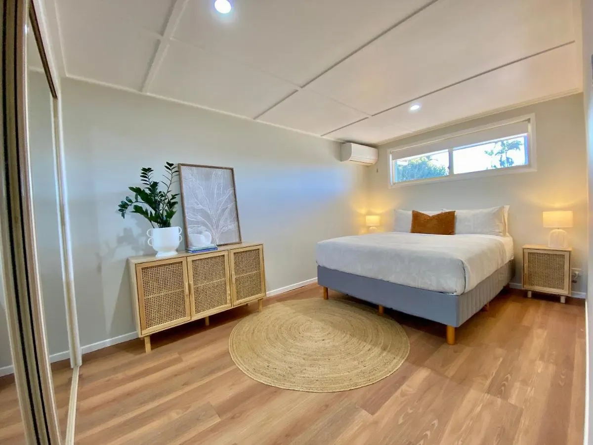 Walk To Beach - 3Bed House - Pet & Kid Friendly Buddina