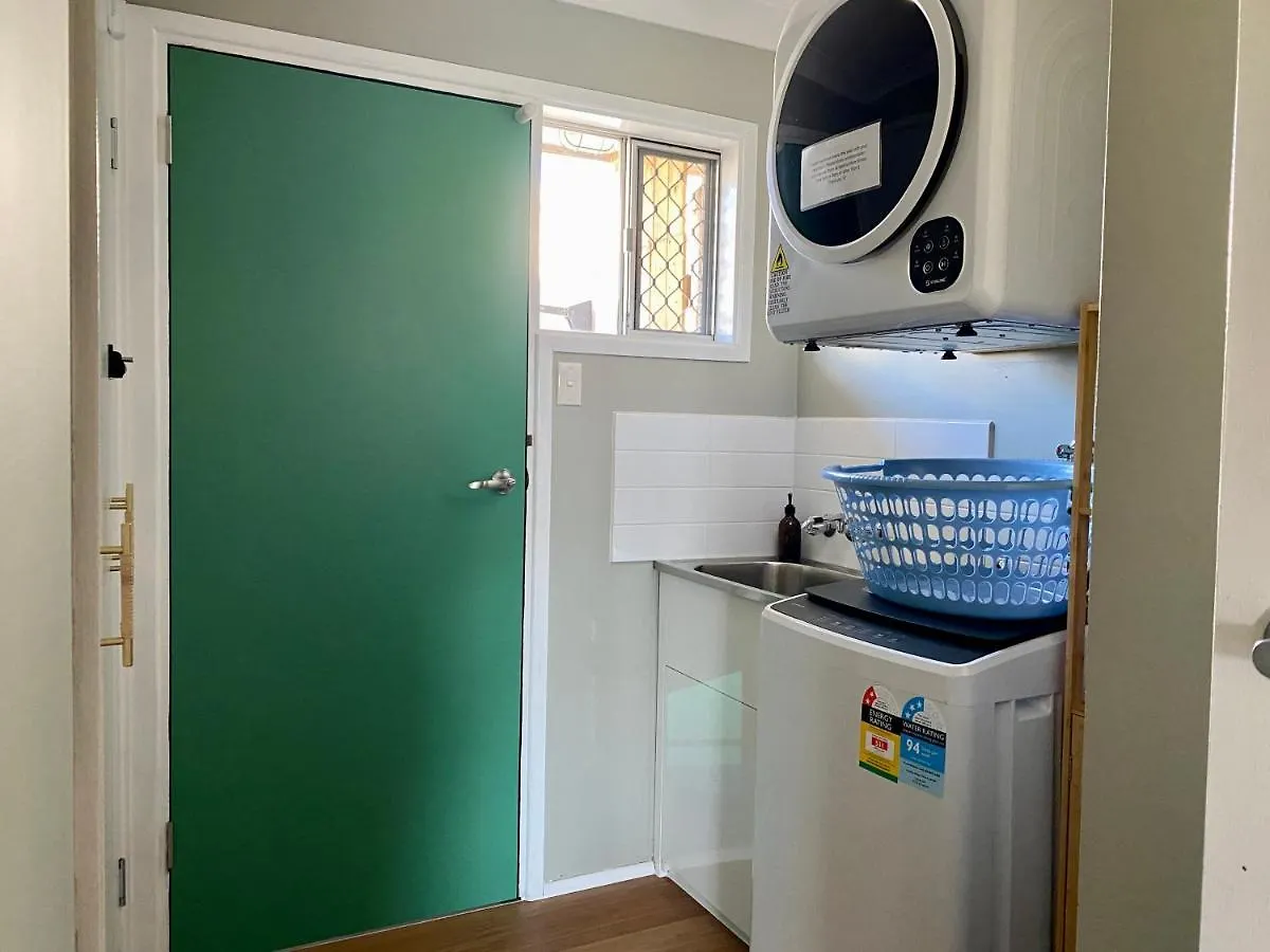 Walk To Beach - 3Bed House - Pet & Kid Friendly Buddina Australia